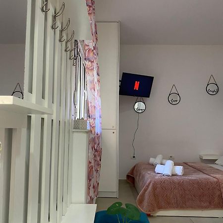 Ayso Inn Tirana City Center Экстерьер фото