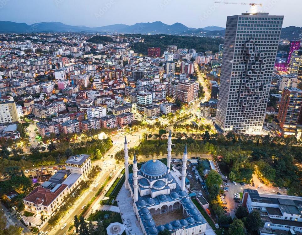 Ayso Inn Tirana City Center Экстерьер фото
